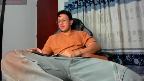 amon__ashford online show from July 30, 4:35 am