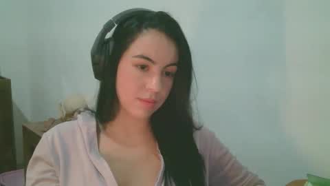 anabelenogueira1 online show from May 23, 7:54 pm
