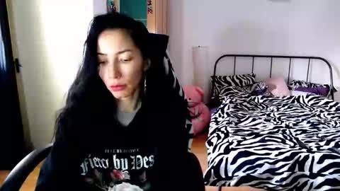 sweetSin online show from February 4, 11:14 am