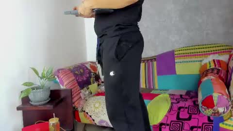 Andres online show from June 8, 1:28 am