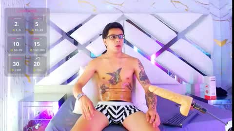 andrew_haalls online show from May 26, 9:10 pm