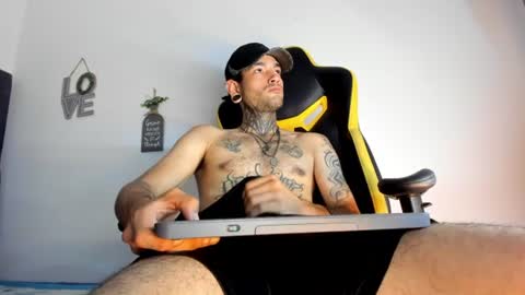 andres online show from July 2, 12:41 am