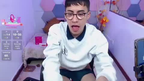 Andy online show from July 2, 9:42 pm