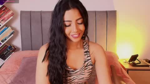 andy_saenz13 online show from May 25, 11:11 pm