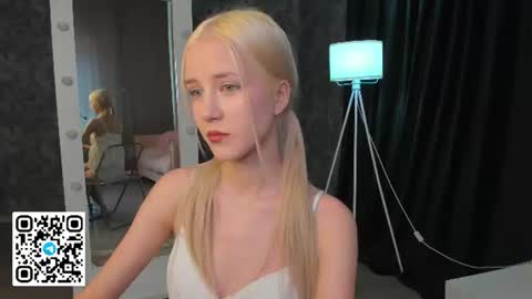 Anelly online show from July 19, 9:34 am
