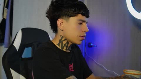 angel_luna0 online show from May 31, 12:42 am