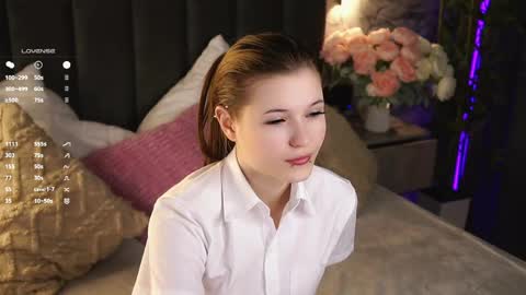 Mary online show from May 4, 2:56 pm