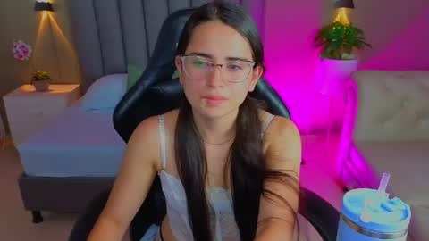 A N G E L I C A online show from May 14, 8:29 pm
