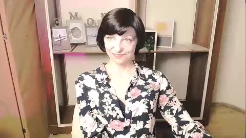 Angelina online show from May 6, 8:53 am