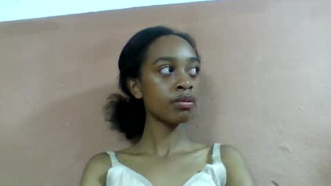 angeline221173 online show from July 20, 2:03 am