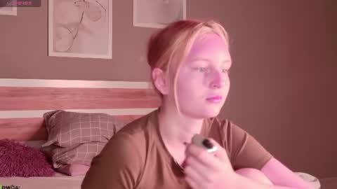 angelwise online show from July 14, 3:11 am