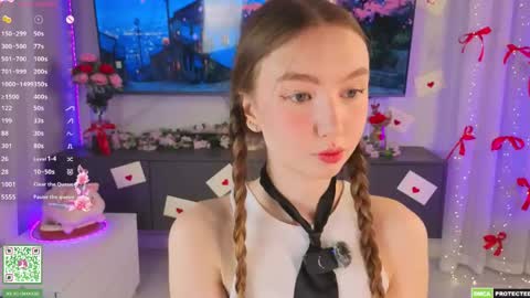 Holly Molly Im Polly online show from May 3, 8:04 pm