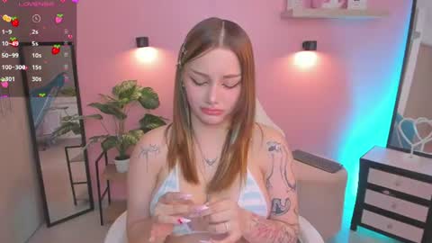 VIVIANNA online show from July 14, 3:00 am