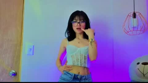   online show from May 9, 12:55 pm