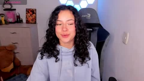 aqua emilly online show from May 10, 11:11 pm
