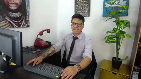 aquilestaylor online show from June 24, 1:18 pm