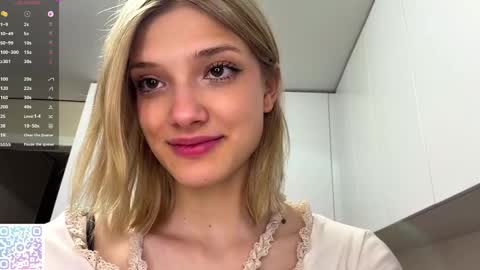 Caroline online show from May 30, 4:16 pm
