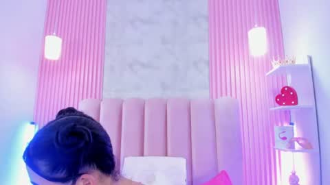 ArianaRougee online show from June 24, 4:30 am