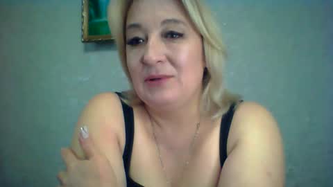ArielXLoveresss online show from October 3, 9:28 am