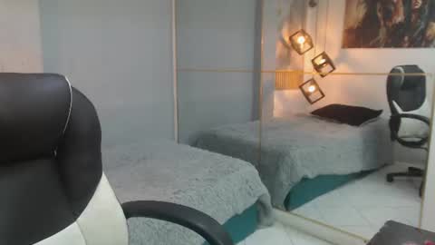 ash_kai online show from July 6, 9:17 pm
