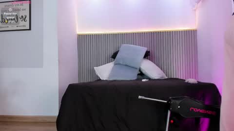 ash_valentine online show from May 26, 7:53 pm