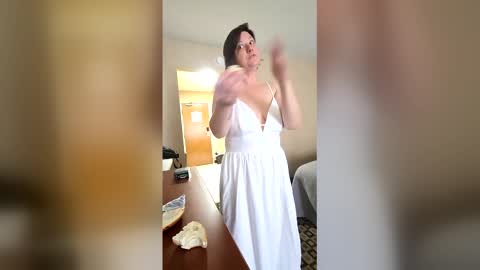 Ashelynn Grey online show from May 5, 5:51 pm