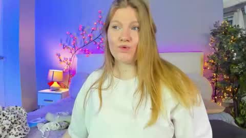 AshleyJonse online show from May 10, 5:25 am