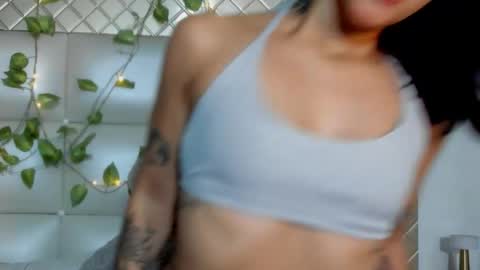    online show from November 1, 10:53 pm