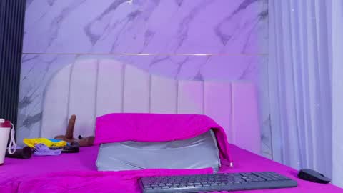 Ashly online show from May 31, 6:09 pm