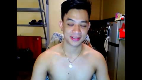 asiandreamboyx online show from May 6, 1:55 am