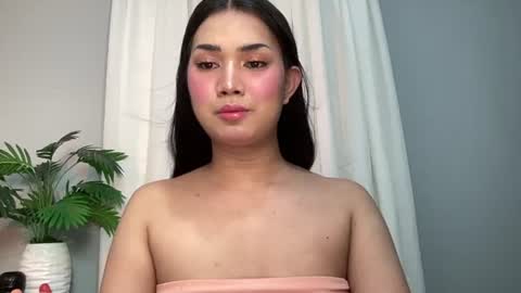 Lily online show from July 4, 10:35 pm