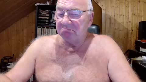 asusandy online show from July 20, 10:11 pm