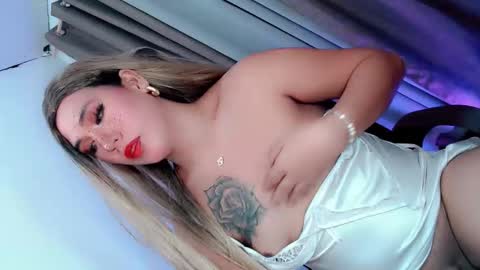 its me audrey online show from May 31, 6:09 pm
