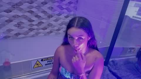 aura verde online show from May 15, 8:38 pm