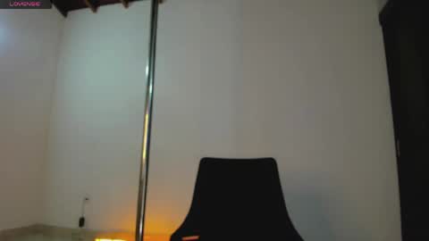 aura online show from May 17, 8:01 am