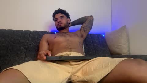 AustinTorres  online show from May 16, 2:08 am