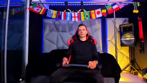 Ayden Miller online show from June 25, 1:38 pm
