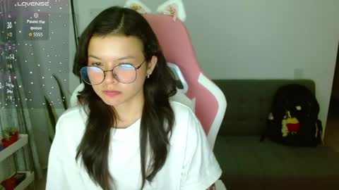 Azu  online show from June 3, 11:21 pm