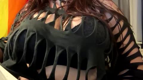 badbunnykira online show from September 30, 4:39 pm