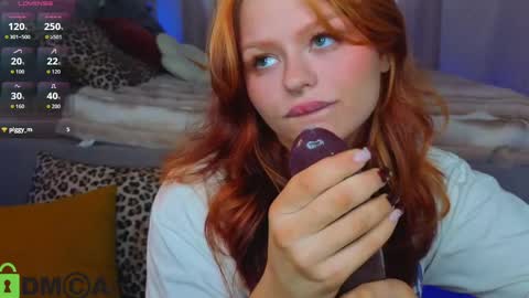 barbara_dunnn online show from May 7, 10:22 am