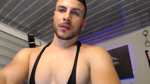 Bayron Rodriguez online show from May 8, 1:11 am