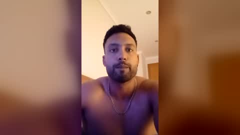 bearpapi858412 online show from July 7, 9:41 pm