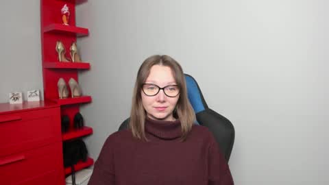 Zoe online show from May 6, 6:19 am