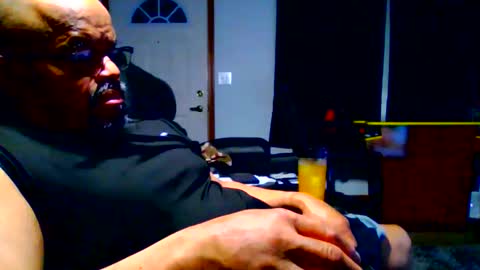 BEEF69DOG online show from June 6, 1:55 am