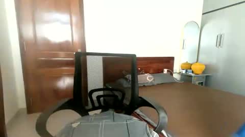 bela_hot2x online show from June 2, 1:18 am