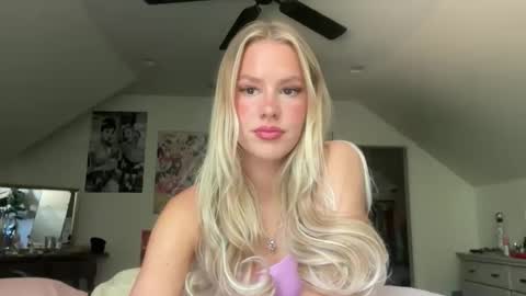 Bella Baby online show from June 3, 7:30 pm