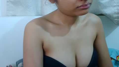 bellacrystall online show from May 24, 1:39 pm