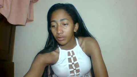 belle_annah online show from July 2, 3:55 am
