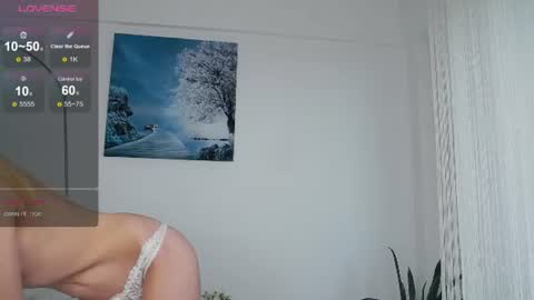 belle_blondy online show from June 13, 11:09 am