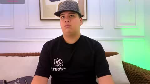 bennett_alejoo online show from May 17, 6:50 pm